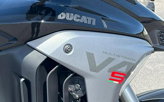 2026 Ducati Multistrada V4S TRAVEL/RADAR