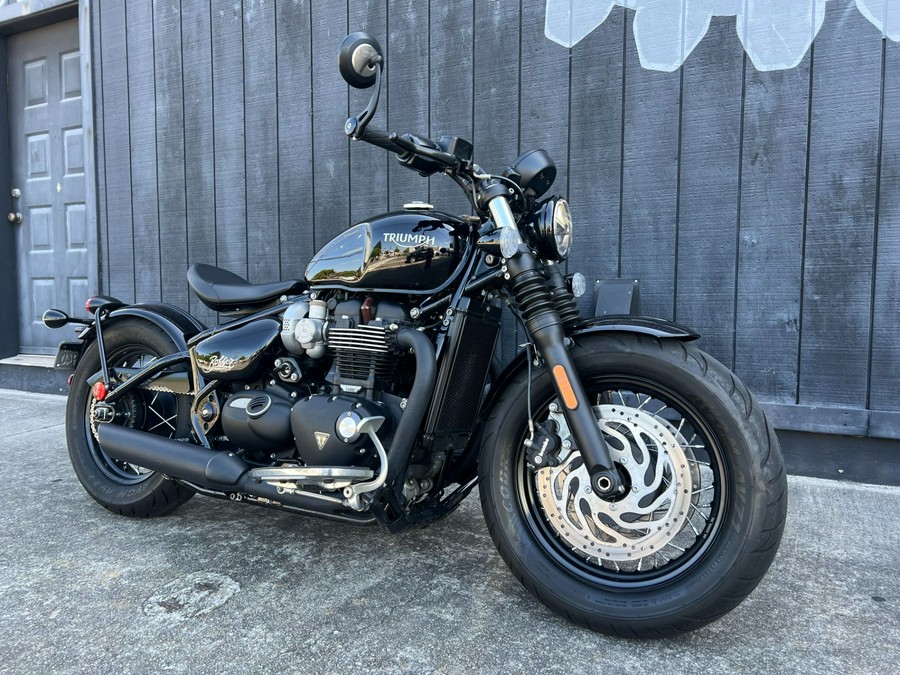 2020 Triumph Bonneville Bobber Black