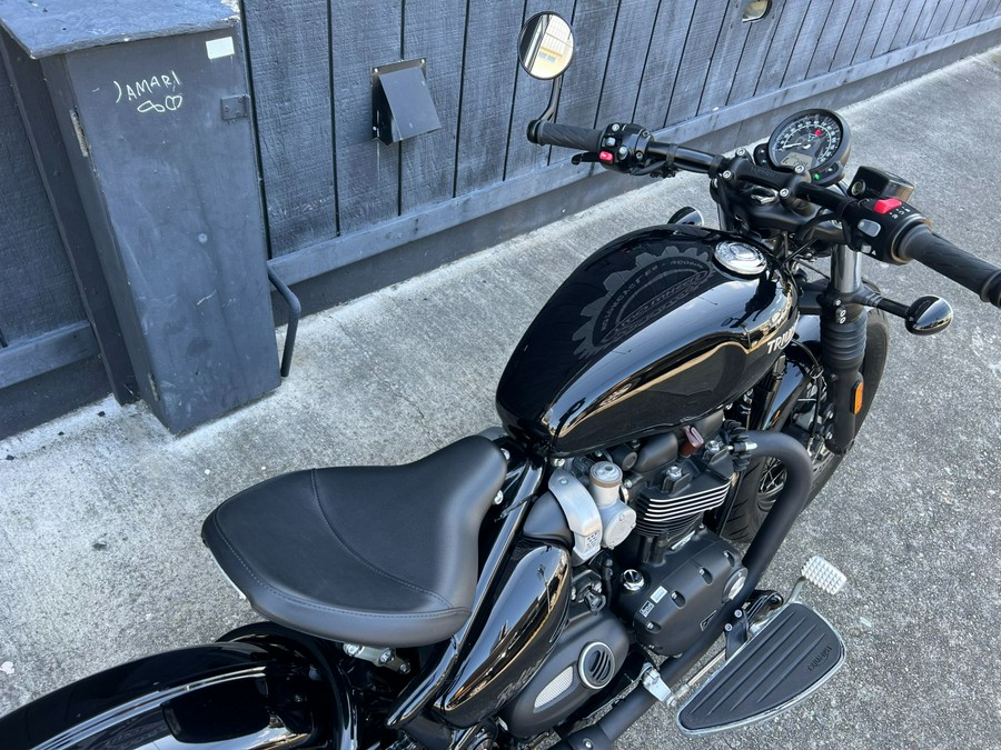2020 Triumph Bonneville Bobber Black