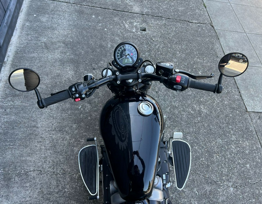 2020 Triumph Bonneville Bobber Black