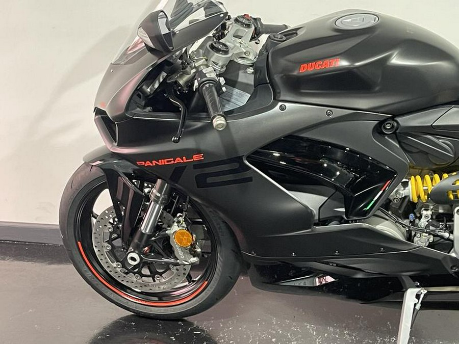 2024 Ducati Panigale V2 Black on Black