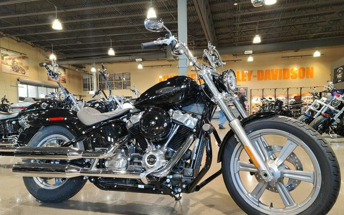 2022 Harley-Davidson Softail Standard Black