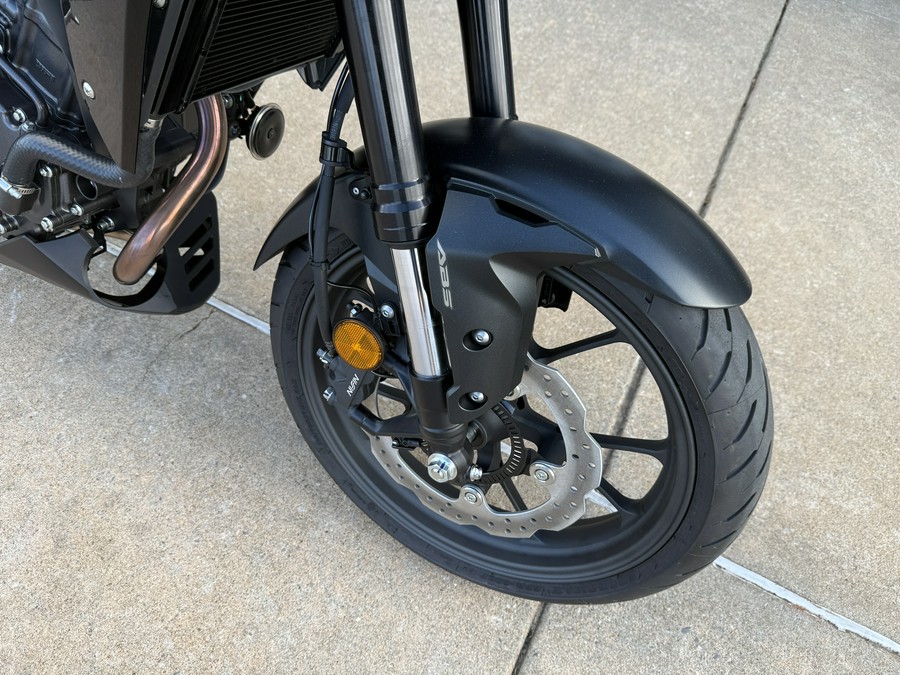 2025 Honda CB300R ABS