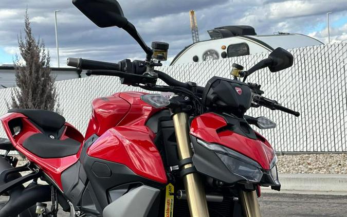 2026 Ducati Streetfighter V2