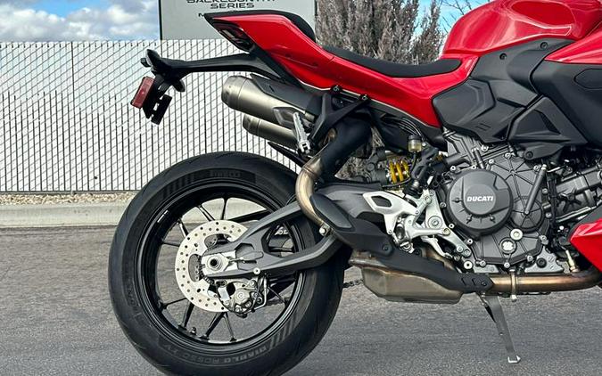 2026 Ducati Streetfighter V2