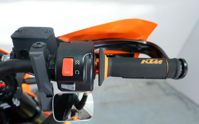 2023 KTM 690 SMC R
