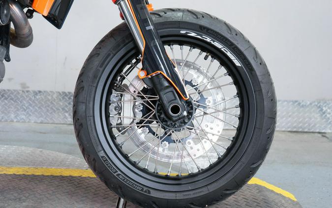 2023 KTM 690 SMC R