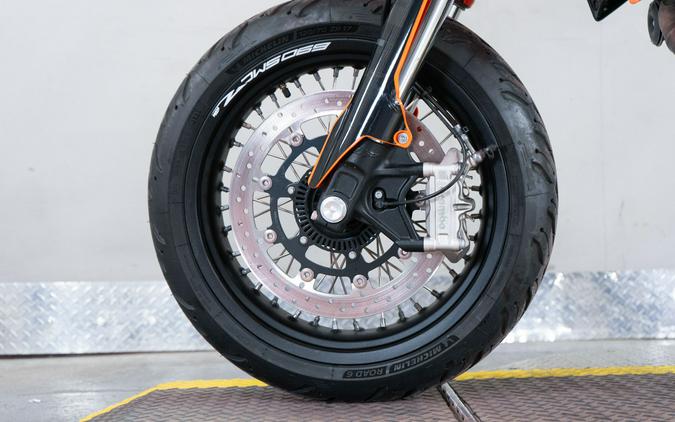 2023 KTM 690 SMC R
