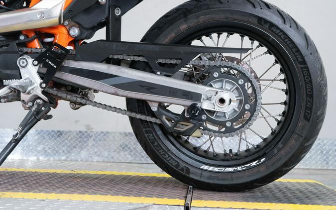 2023 KTM 690 SMC R