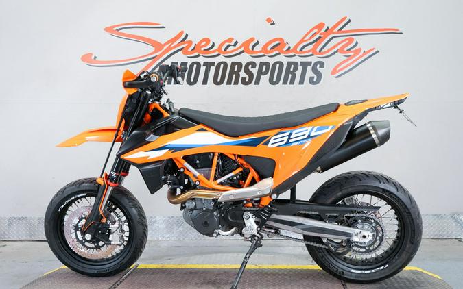 2023 KTM 690 SMC R