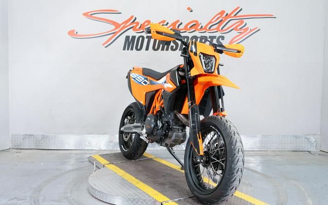 2023 KTM 690 SMC R