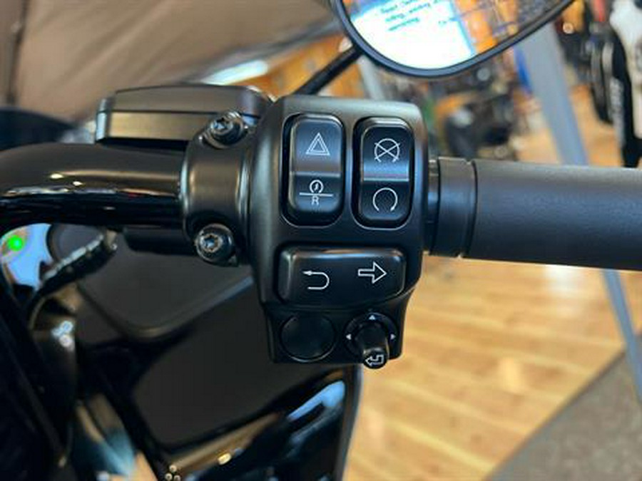 2024 Harley-Davidson Road Glide® 3