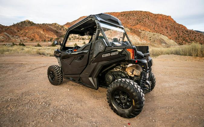 2022 Can-Am® Maverick Trail DPS 700
