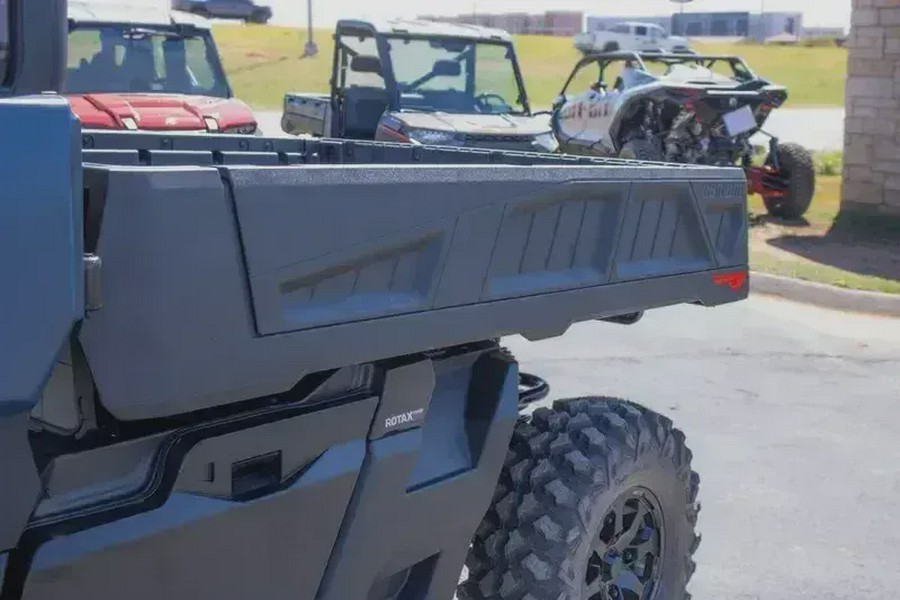 2026 CAN-AM DEFENDER PRO LIMITED CAB HD10