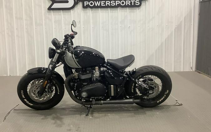 2024 Triumph Bonneville Bobber Jet Black