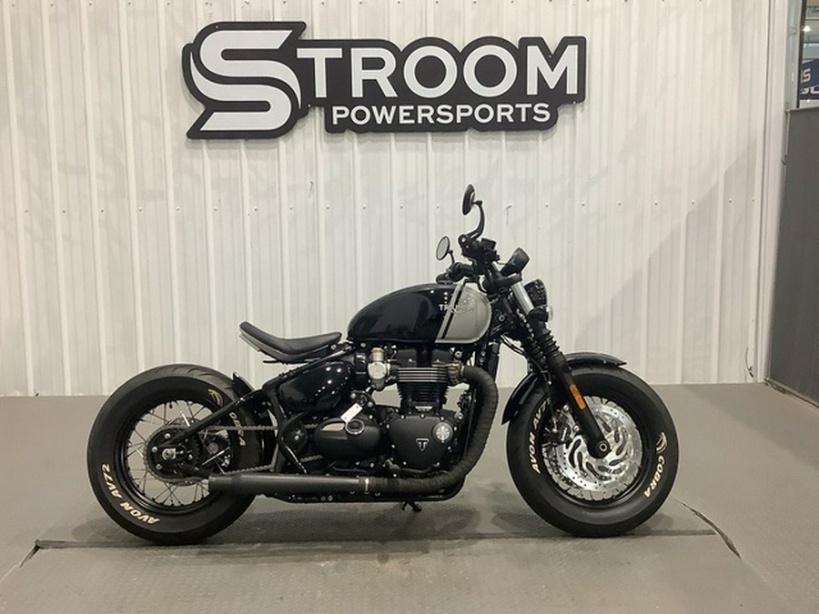 2024 Triumph Bonneville Bobber Jet Black