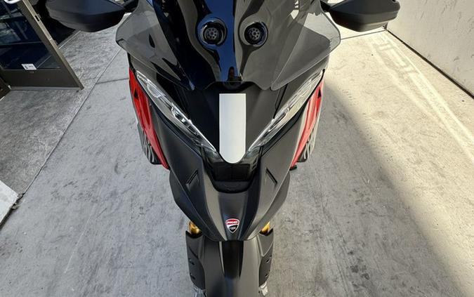 2027 Ducati Multistrada V4 S Pike's Peak