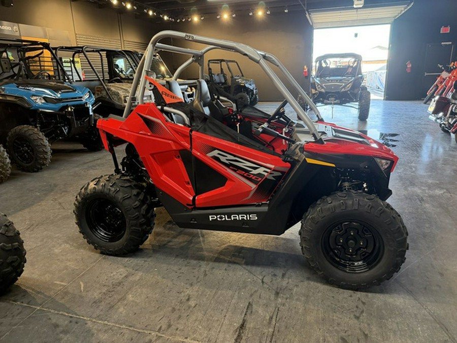 2026 Polaris RZR 200 EFI
