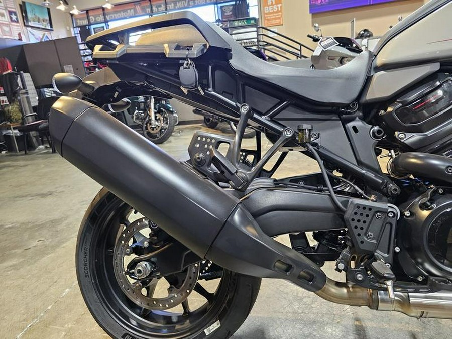 2025 Harley-Davidson® RA1250ST - Pan America® 1250 ST