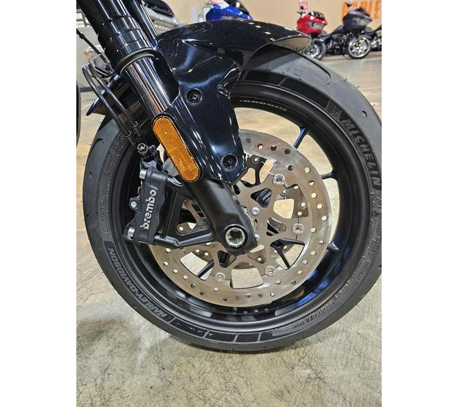 2025 Harley-Davidson® RA1250ST - Pan America® 1250 ST