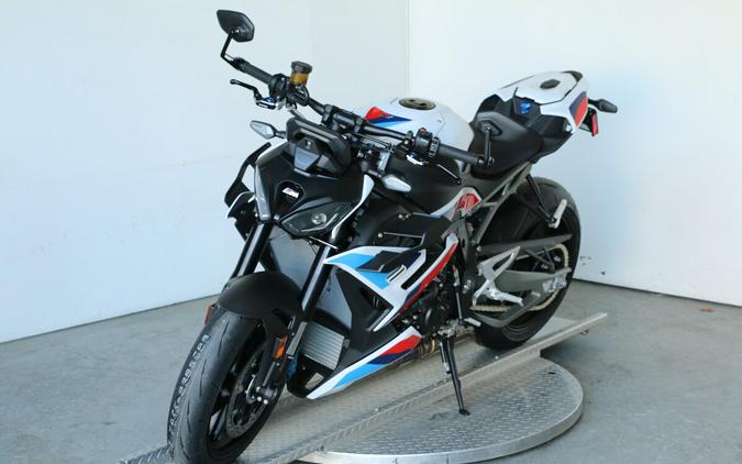 2026 BMW M 1000 R