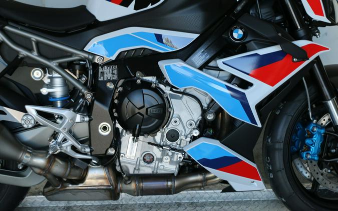 2026 BMW M 1000 R