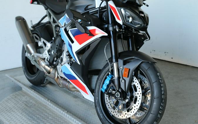 2026 BMW M 1000 R