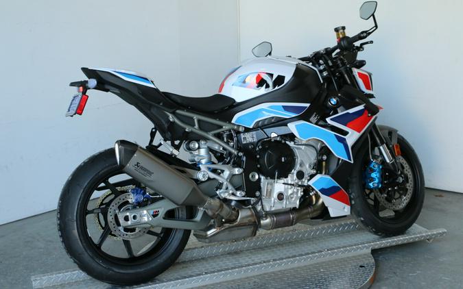 2026 BMW M 1000 R
