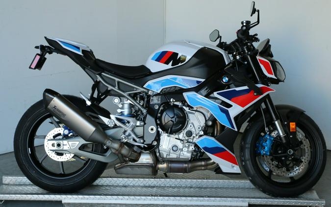 2026 BMW M 1000 R