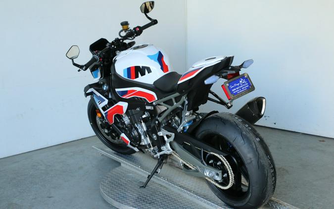 2026 BMW M 1000 R