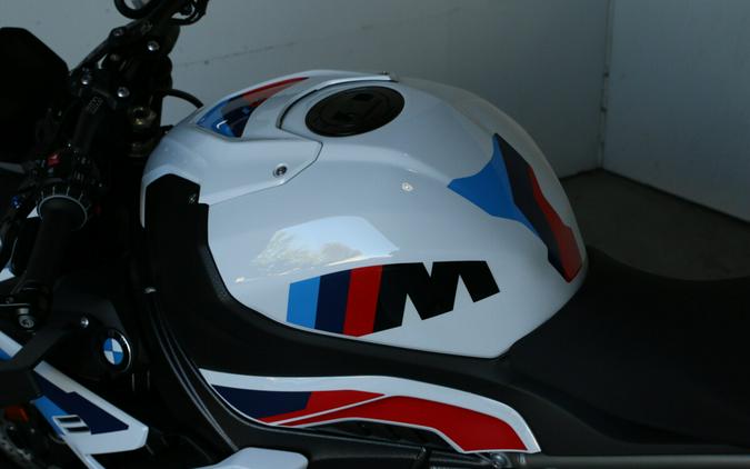 2026 BMW M 1000 R