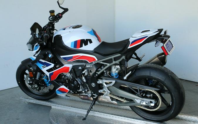 2026 BMW M 1000 R