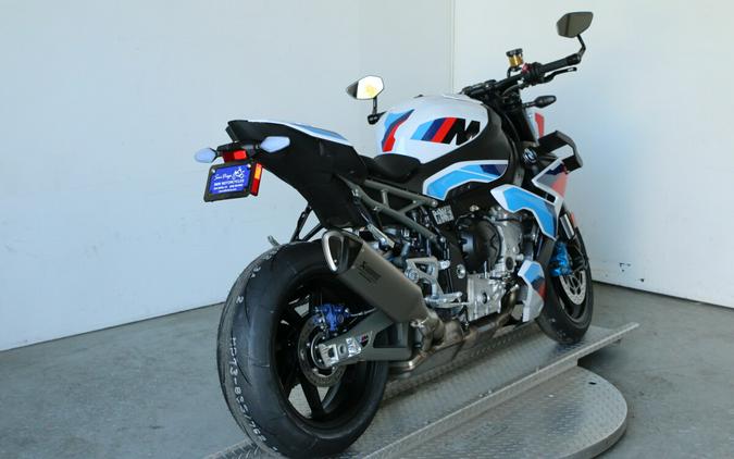 2026 BMW M 1000 R