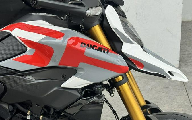 2027 Ducati Hypermotard V2 SP SP Livery