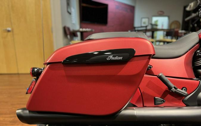 2024 Indian Motorcycle® Chieftain® Dark Horse® w/Powerband Audio Pkg Sunset Red Smoke