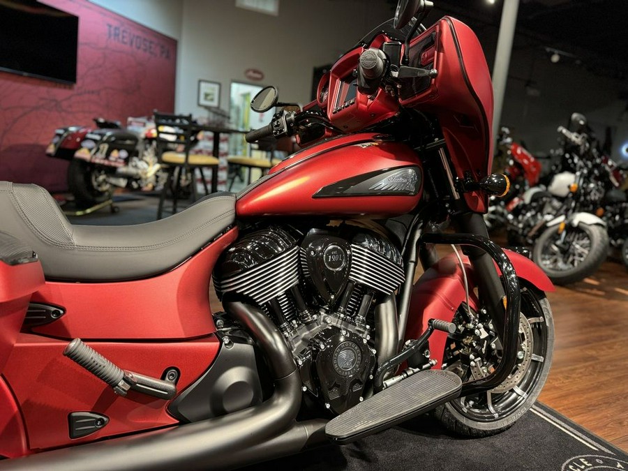 2024 Indian Motorcycle® Chieftain® Dark Horse® w/Powerband Audio Pkg Sunset Red Smoke