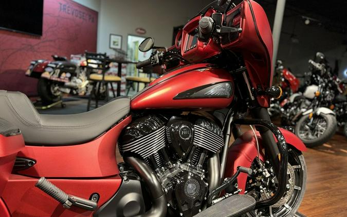 2024 Indian Motorcycle® Chieftain® Dark Horse® w/Powerband Audio Pkg Sunset Red Smoke