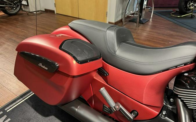 2024 Indian Motorcycle® Chieftain® Dark Horse® w/Powerband Audio Pkg Sunset Red Smoke