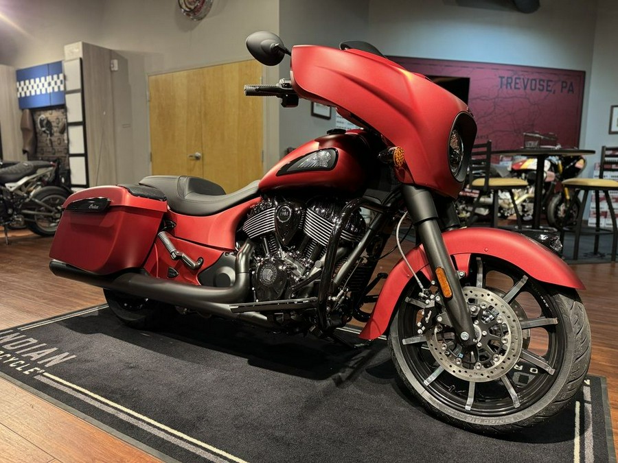 2024 Indian Motorcycle® Chieftain® Dark Horse® w/Powerband Audio Pkg Sunset Red Smoke