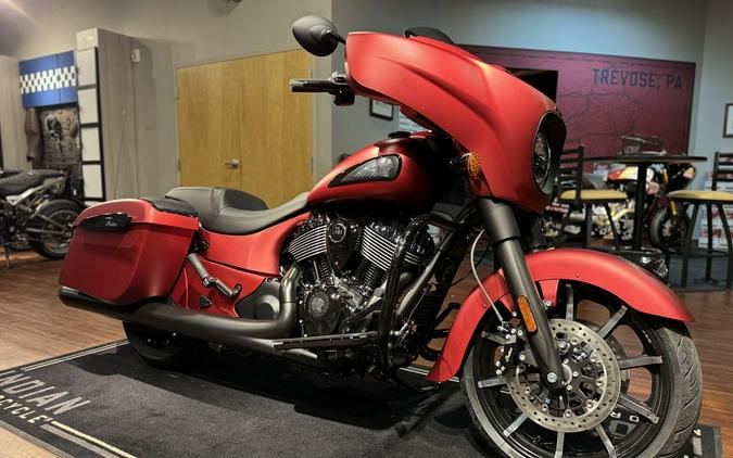 2024 Indian Motorcycle® Chieftain® Dark Horse® w/Powerband Audio Pkg Sunset Red Smoke