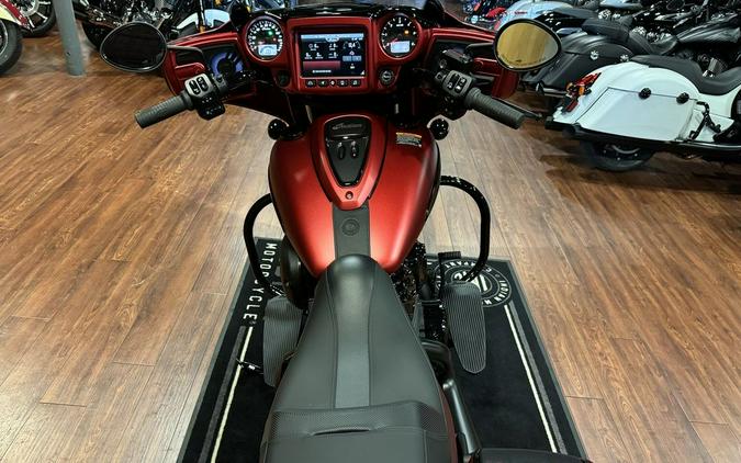 2024 Indian Motorcycle® Chieftain® Dark Horse® w/Powerband Audio Pkg Sunset Red Smoke