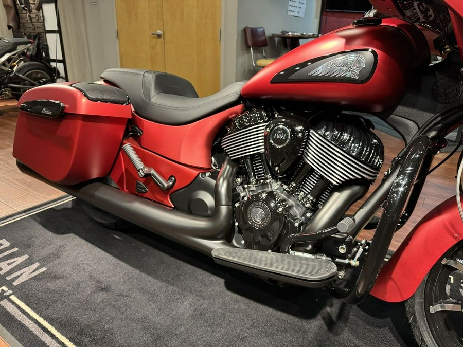 2024 Indian Motorcycle® Chieftain® Dark Horse® w/Powerband Audio Pkg Sunset Red Smoke