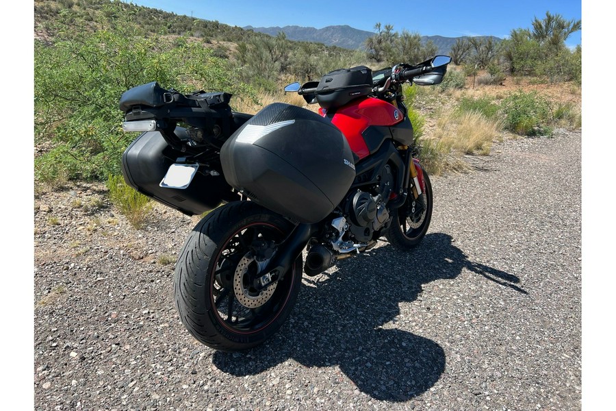 2014 Yamaha FZ-09 (CASH PRICE)