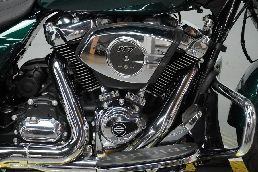 2024 Harley-Davidson® Street Glide® Alpine Green