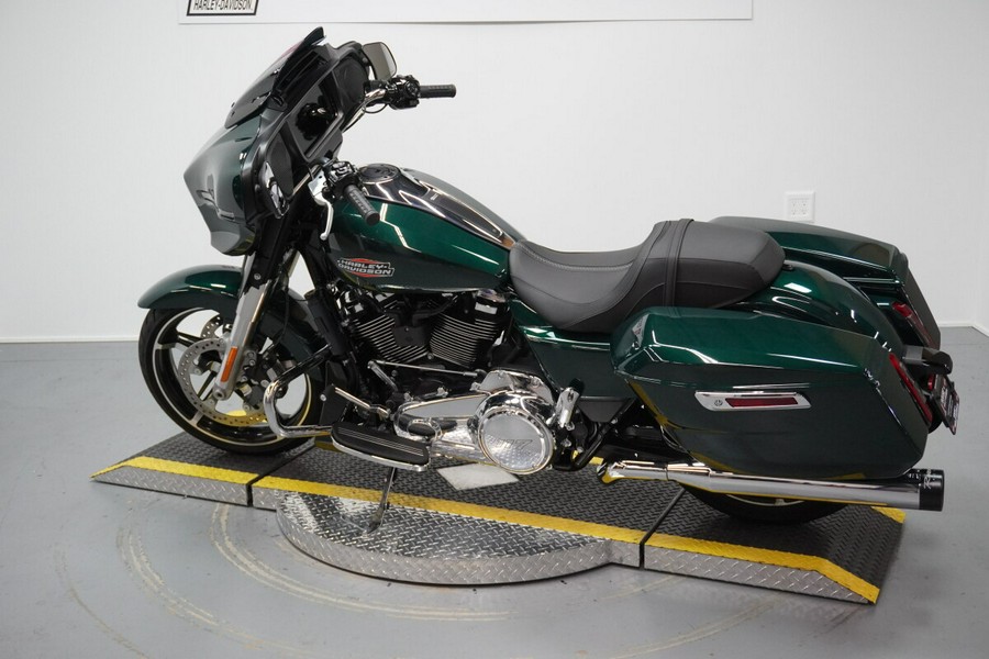 2024 Harley-Davidson® Street Glide® Alpine Green