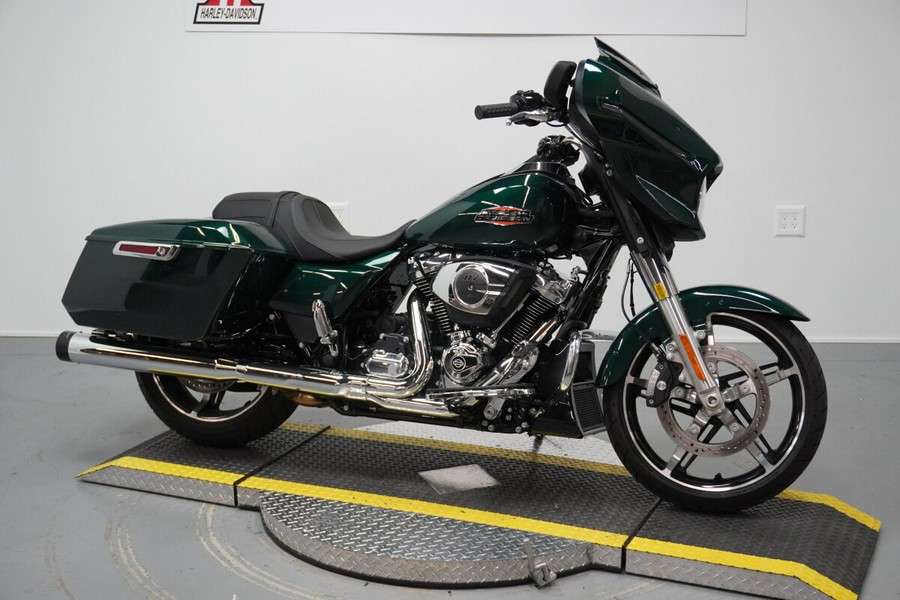 2024 Harley-Davidson® Street Glide® Alpine Green