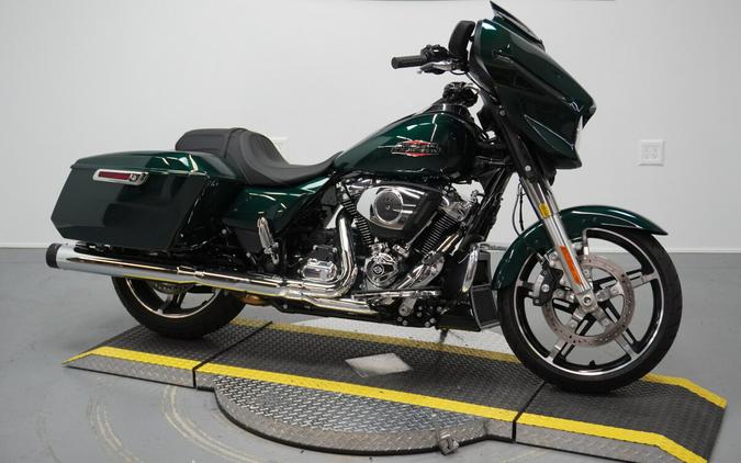2024 Harley-Davidson® Street Glide® Alpine Green