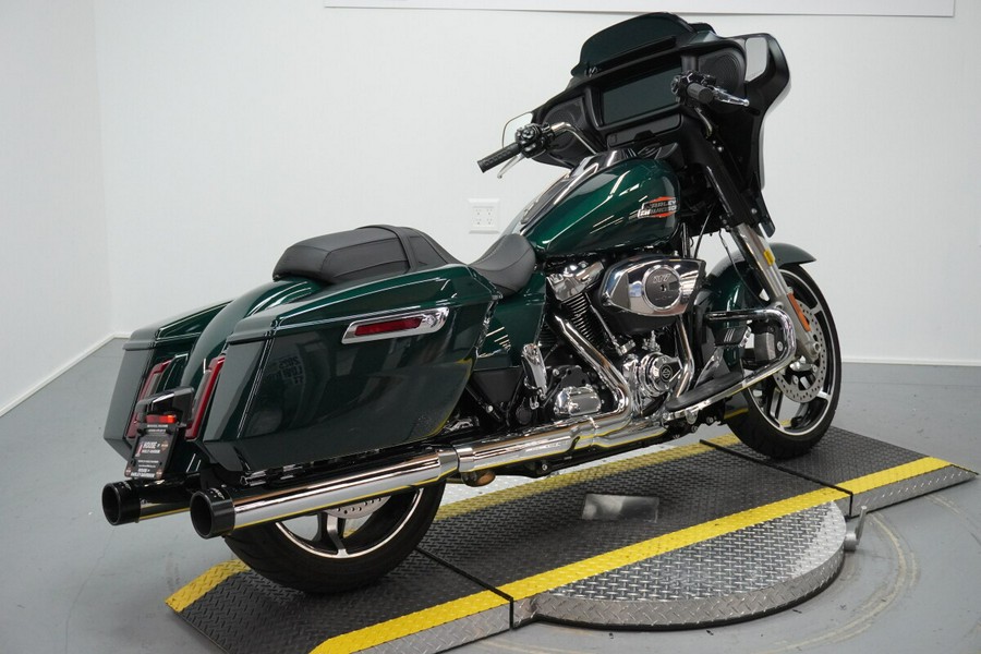 2024 Harley-Davidson® Street Glide® Alpine Green