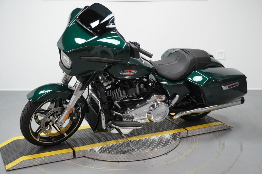 2024 Harley-Davidson® Street Glide® Alpine Green