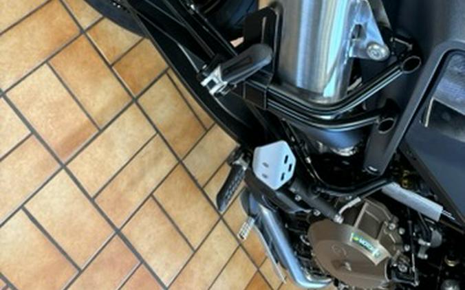 2025 Husqvarna Motorcycles SVARTPILEN 801